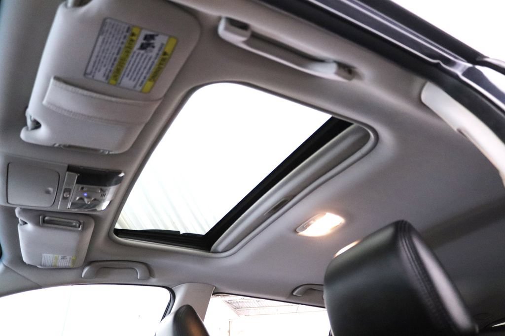 Used 2012 Subaru Outback 2.5i Limited w/ Moonroof Pkg AWD/4WD image 23