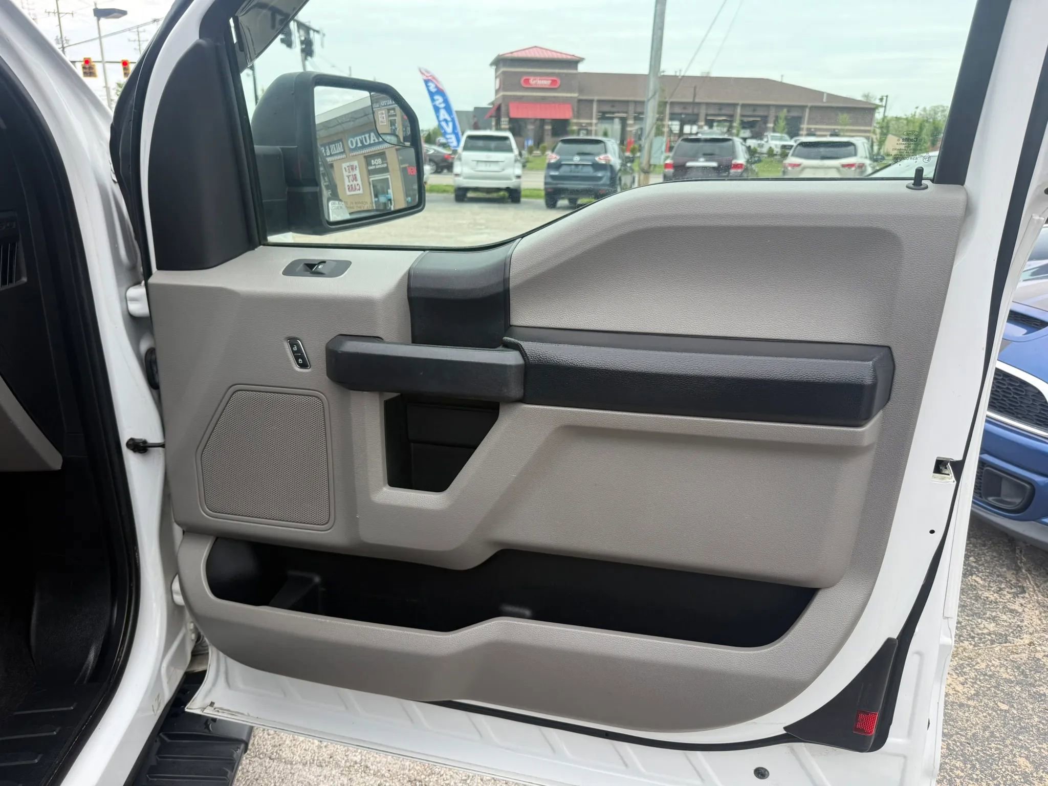 Used 2015 Ford F150 XL w/ Equipment Group 101A Mid AWD/4WD image 20