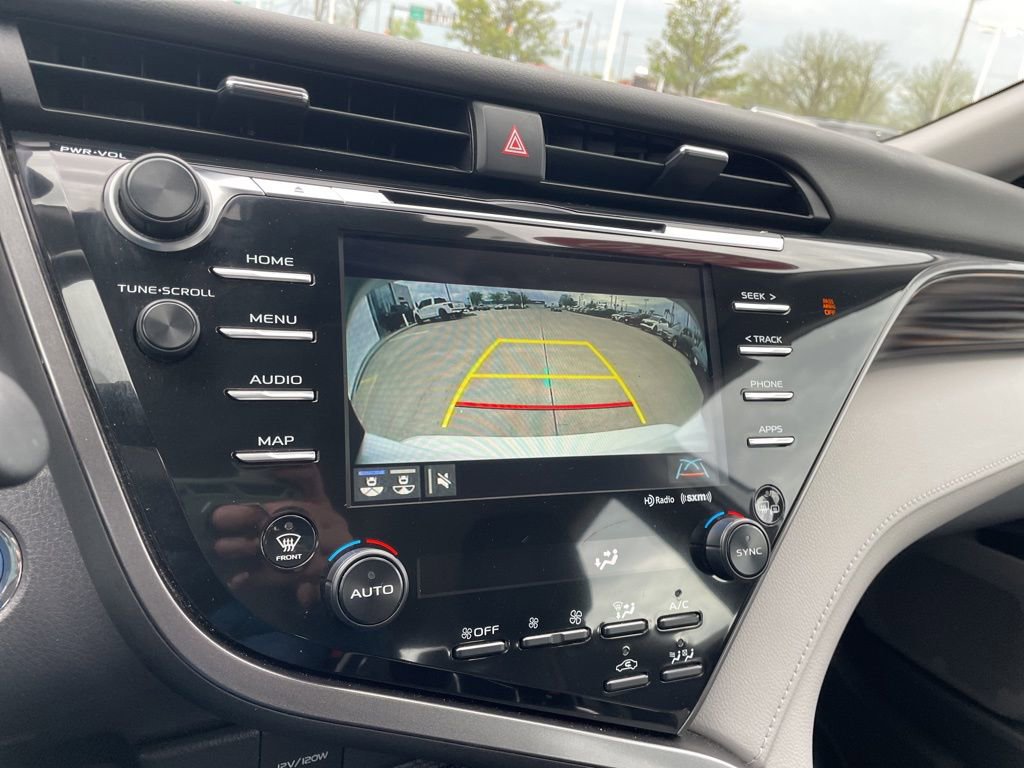 Used 2020 Toyota Camry XLE FWD image 24