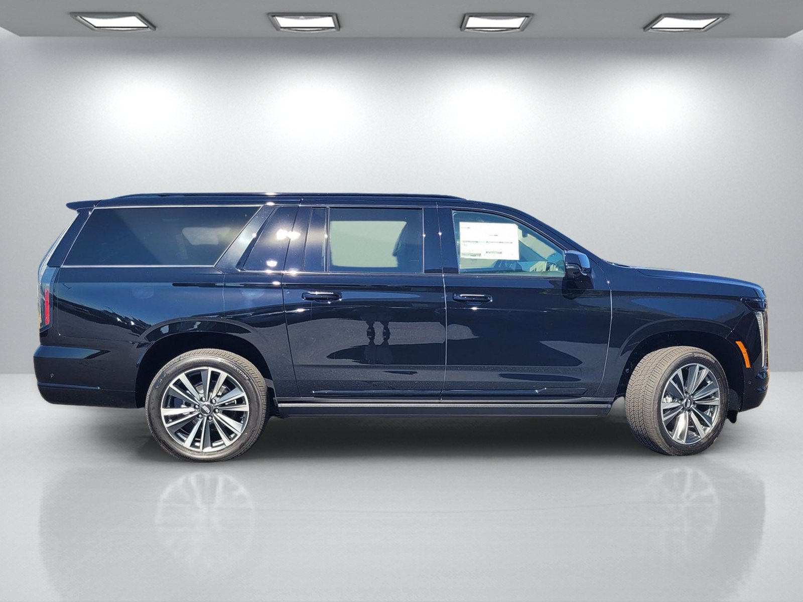 New 2026 Cadillac Escalade ESV Sport AWD/4WD image 3