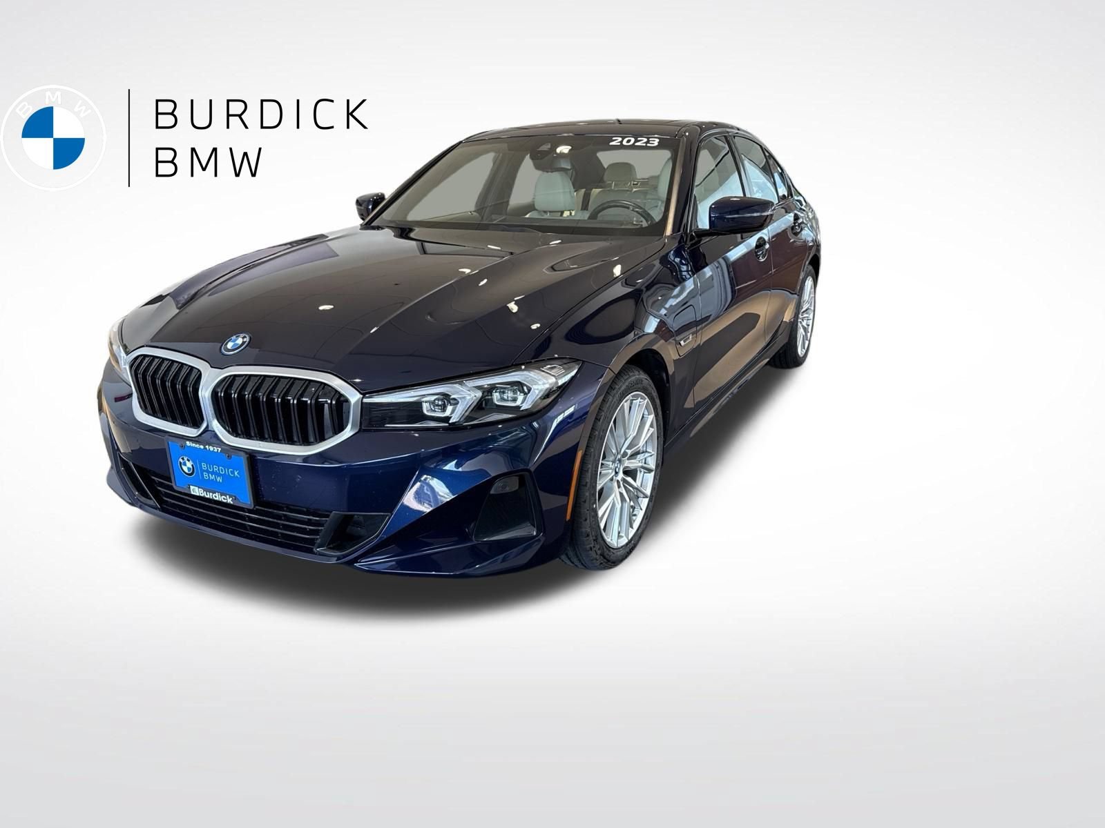 Certified 2023 BMW 330e xDrive w/ Premium Package AWD/4WD image 1