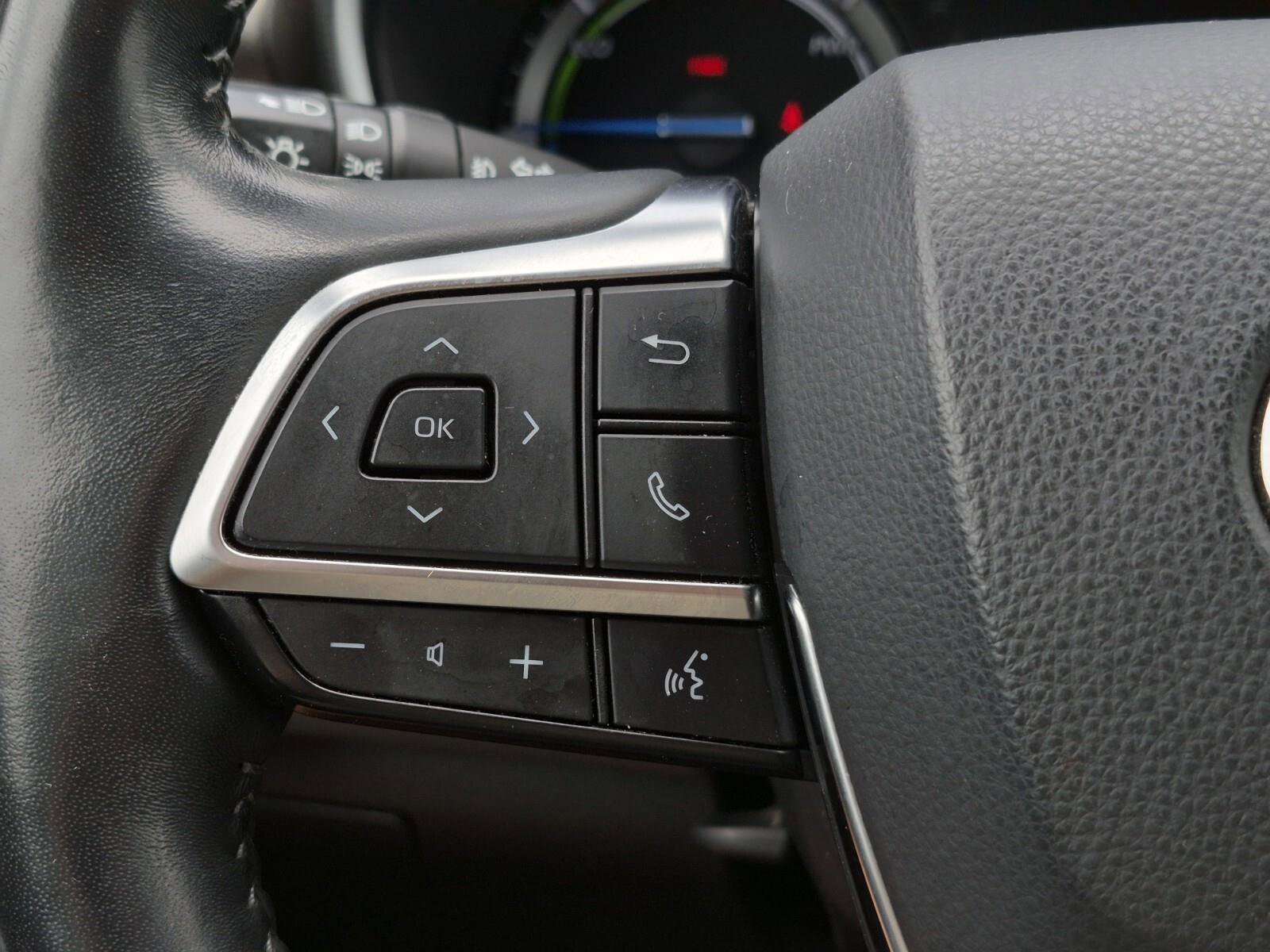Used 2021 Toyota Highlander Limited AWD/4WD image 29