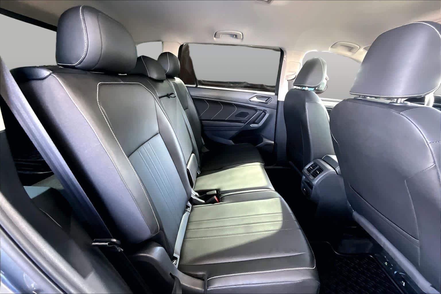 Used 2024 Volkswagen Tiguan SE FWD image 20