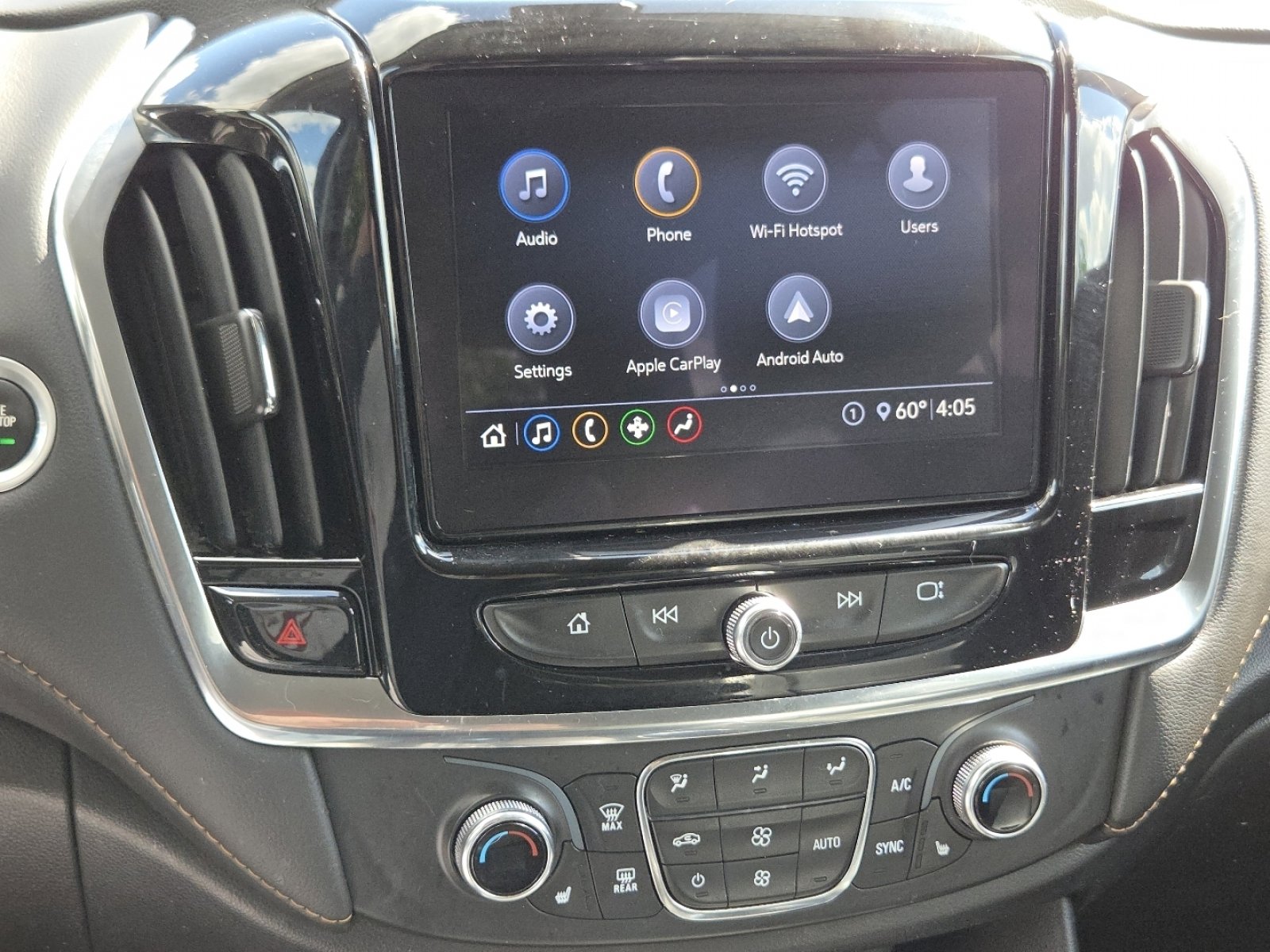 Used 2021 Chevrolet Traverse LT FWD image 31