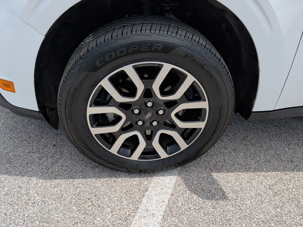 Used 2022 Ford Maverick Lariat FWD image 37