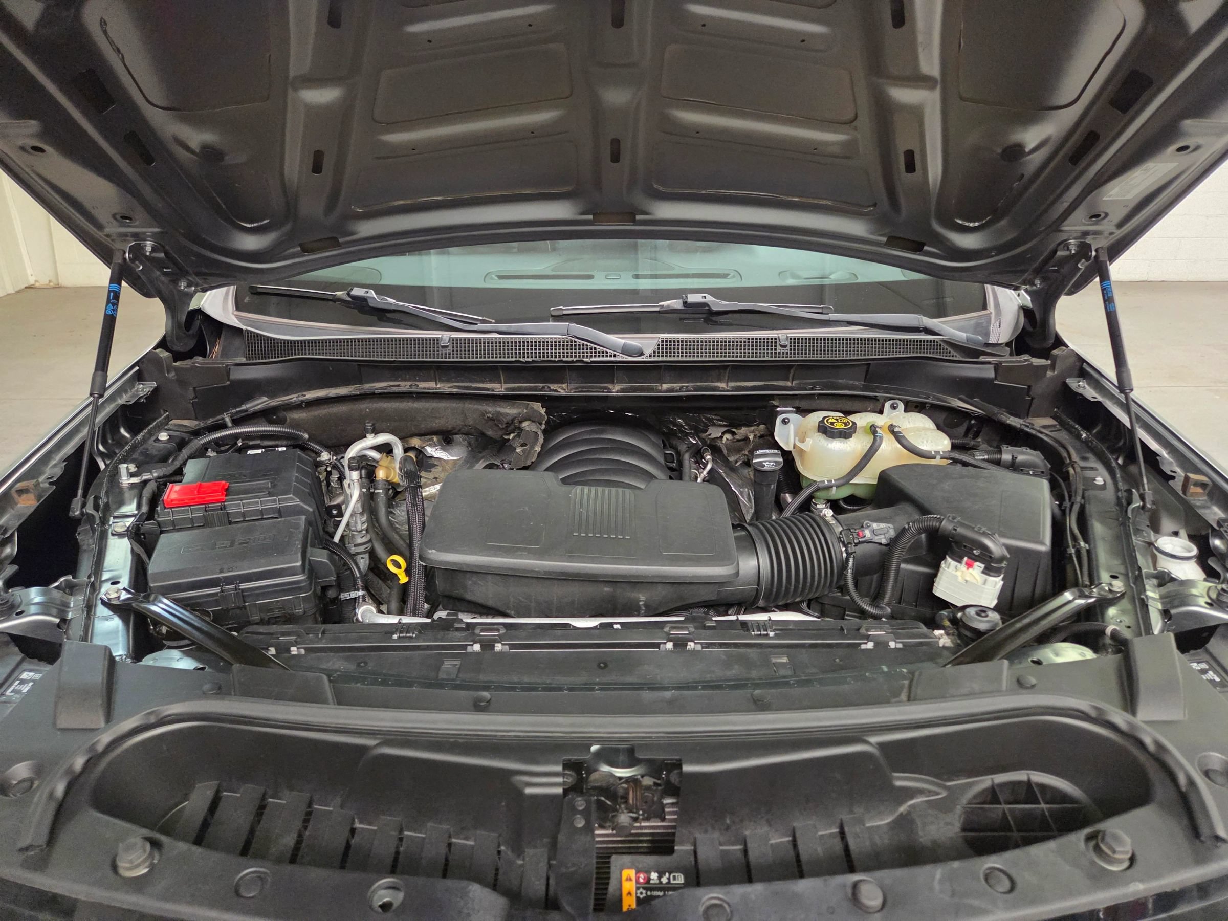 Used 2023 Chevrolet Suburban Premier RWD image 45