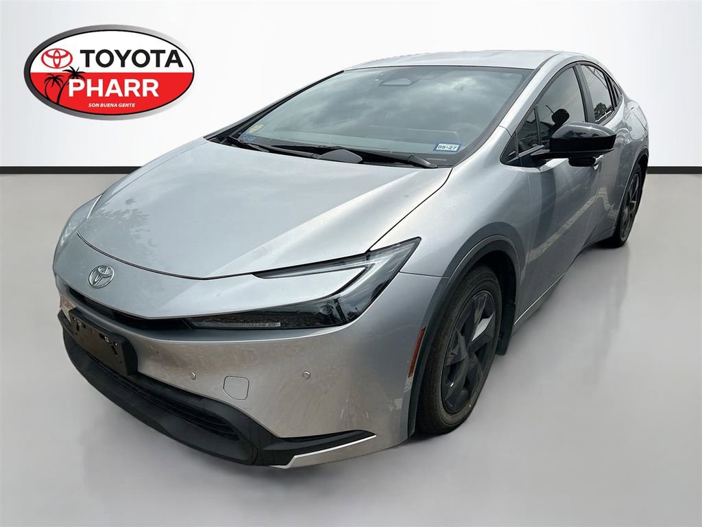 Used 2026 Toyota Prius LE FWD image 1