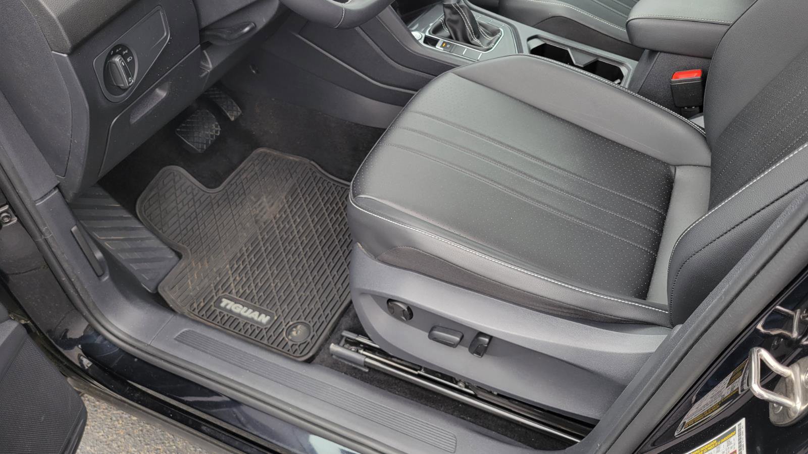 Certified 2023 Volkswagen Tiguan SE image 20