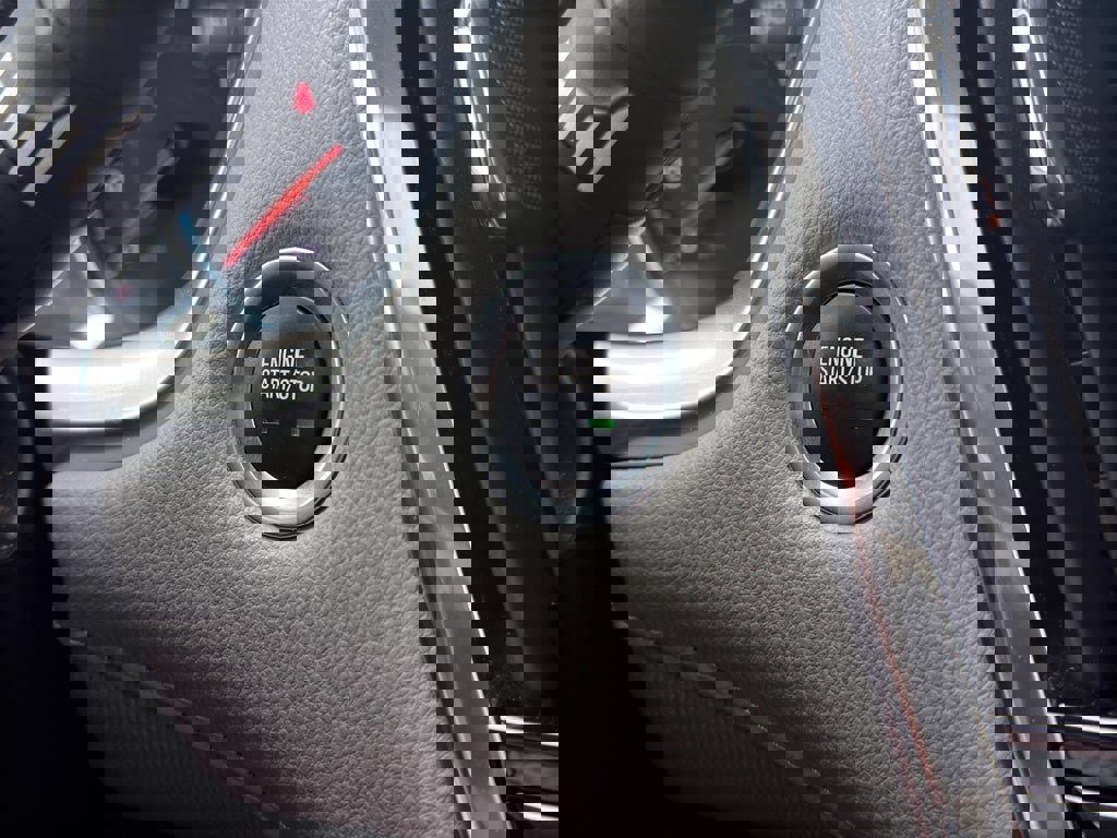 Used 2021 Chevrolet Traverse Premier image 19