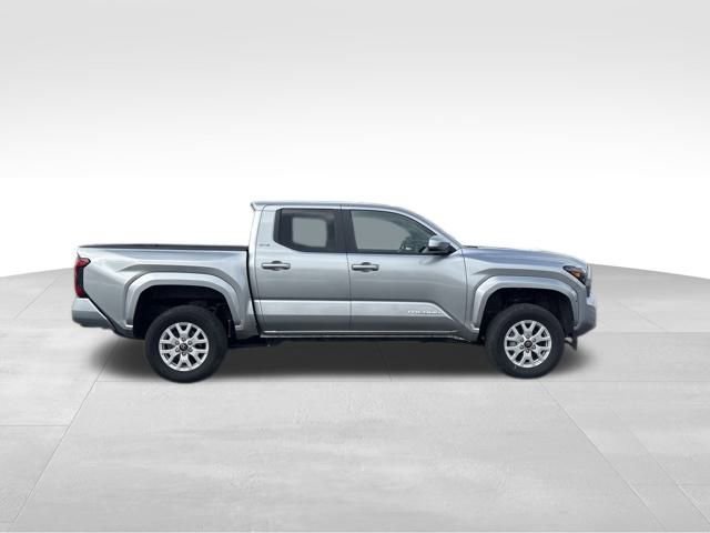 Certified 2024 Toyota Tacoma SR5 image 7