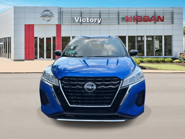 New 2025 Nissan Kicks Play S FWD image 8