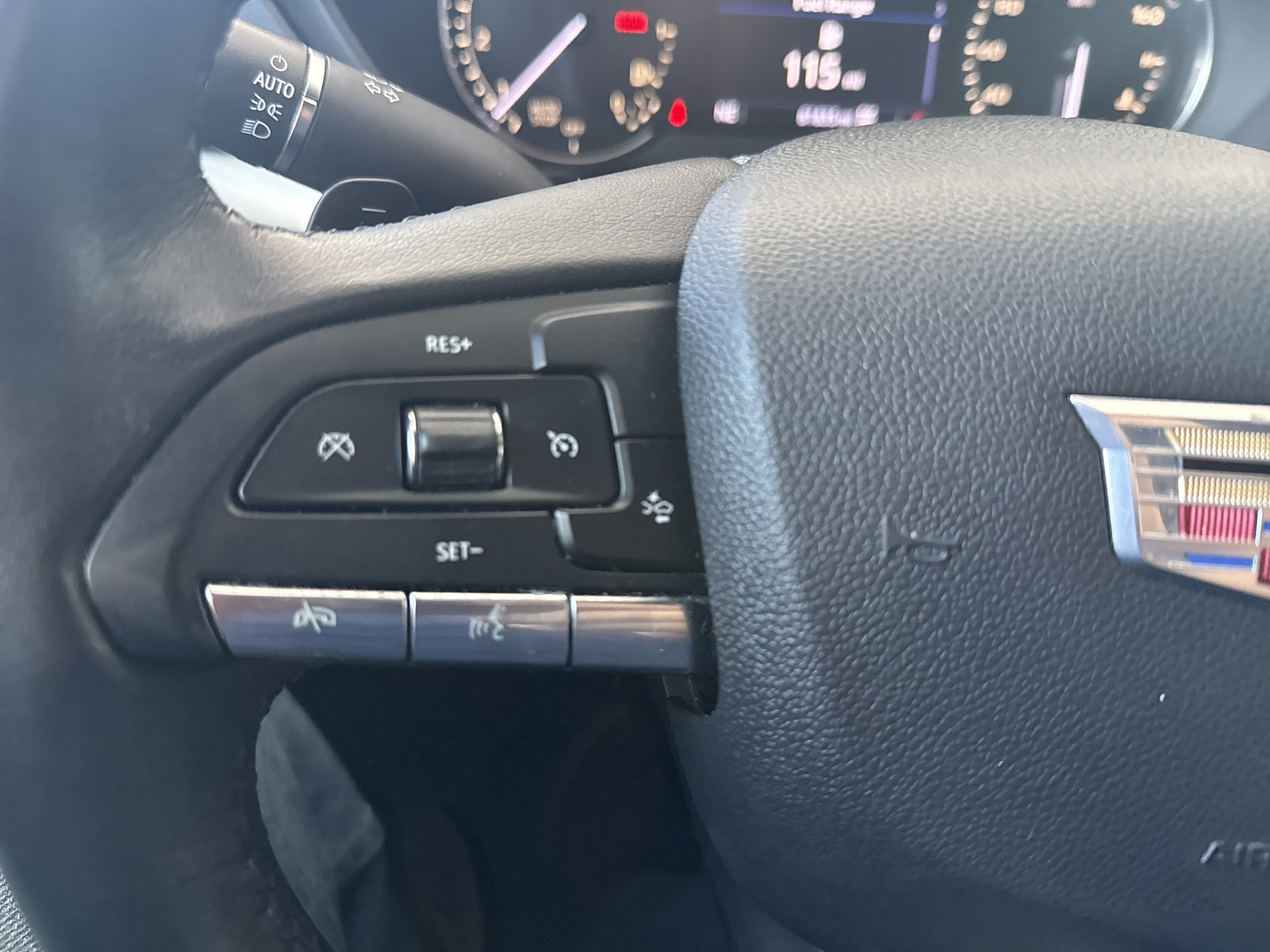 Used 2020 Cadillac XT4 Premium Luxury AWD/4WD image 28