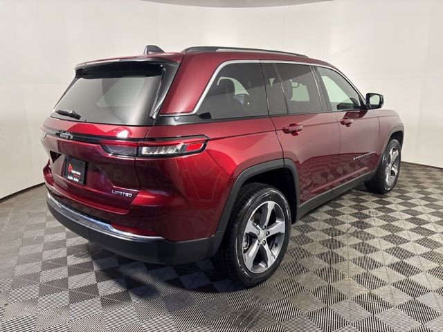 Used 2023 Jeep Grand Cherokee Limited AWD/4WD image 6