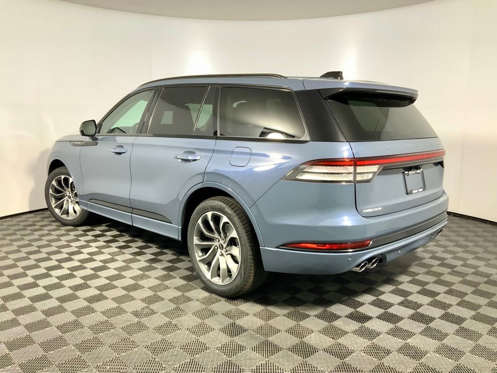 New 2026 Lincoln Aviator AWD image 14