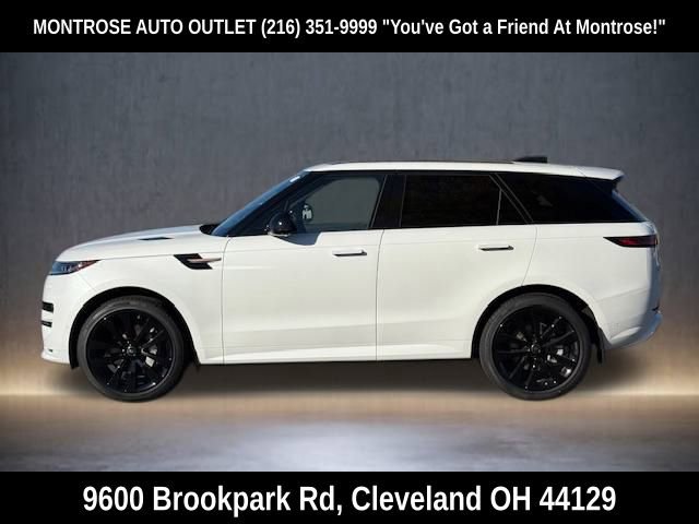 New 2025 Land Rover Range Rover Sport Dynamic SE image 3