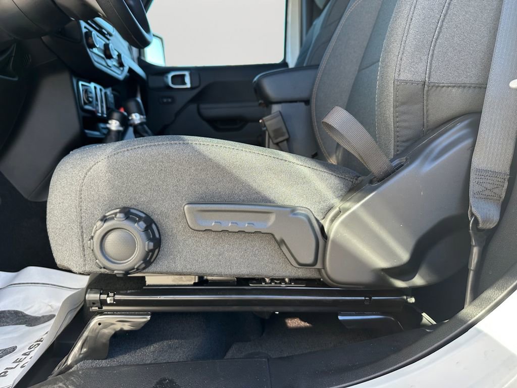 New 2026 Jeep Wrangler Sport AWD/4WD image 25