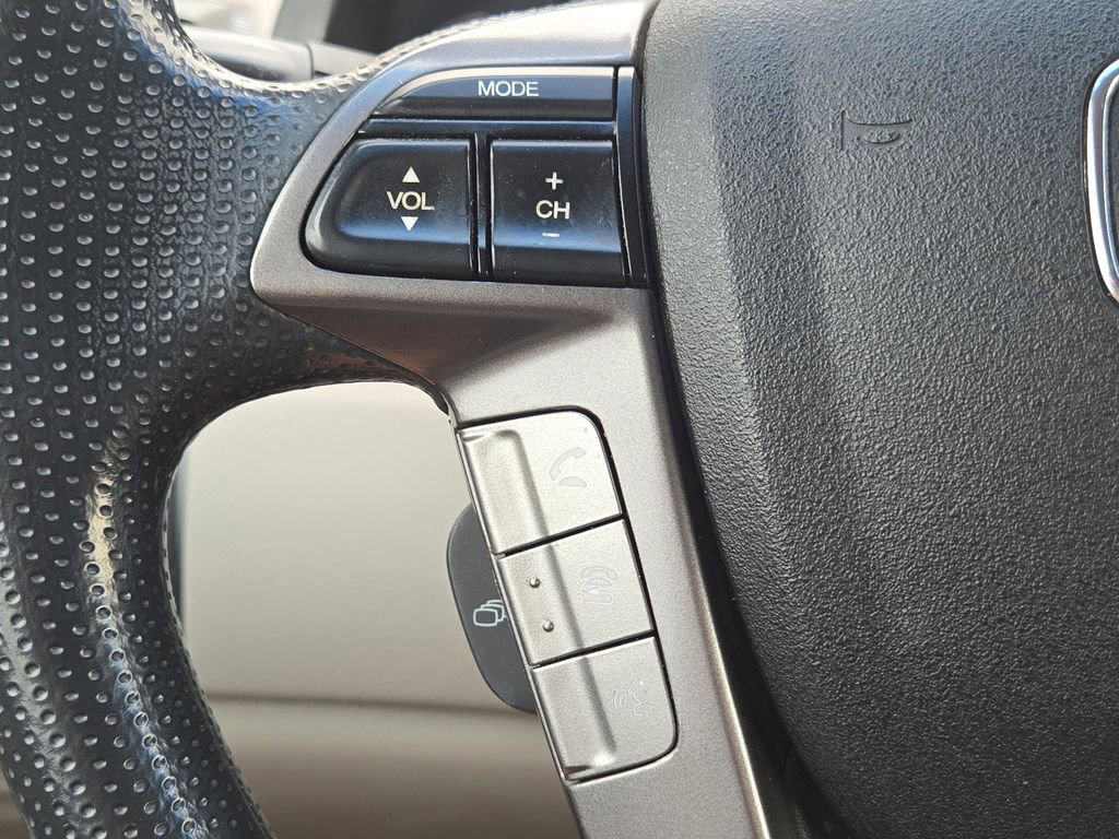 Used 2016 Honda Odyssey SE image 30