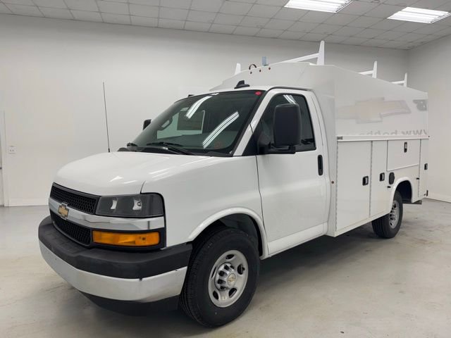 New 2026 Chevrolet Express 3500 w/ Power Convenience Package RWD image 1