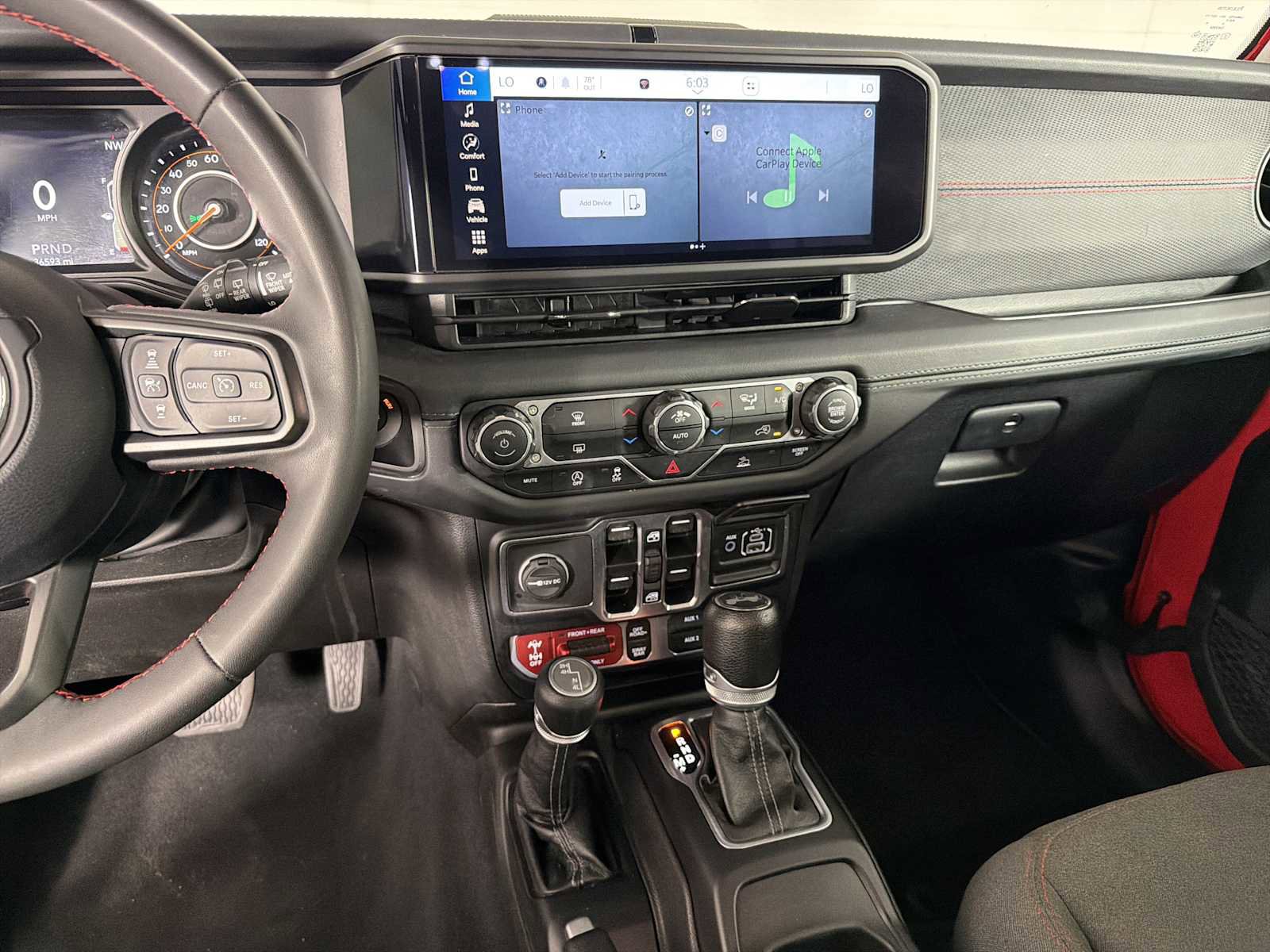 Used 2024 Jeep Wrangler Unlimited Rubicon image 25