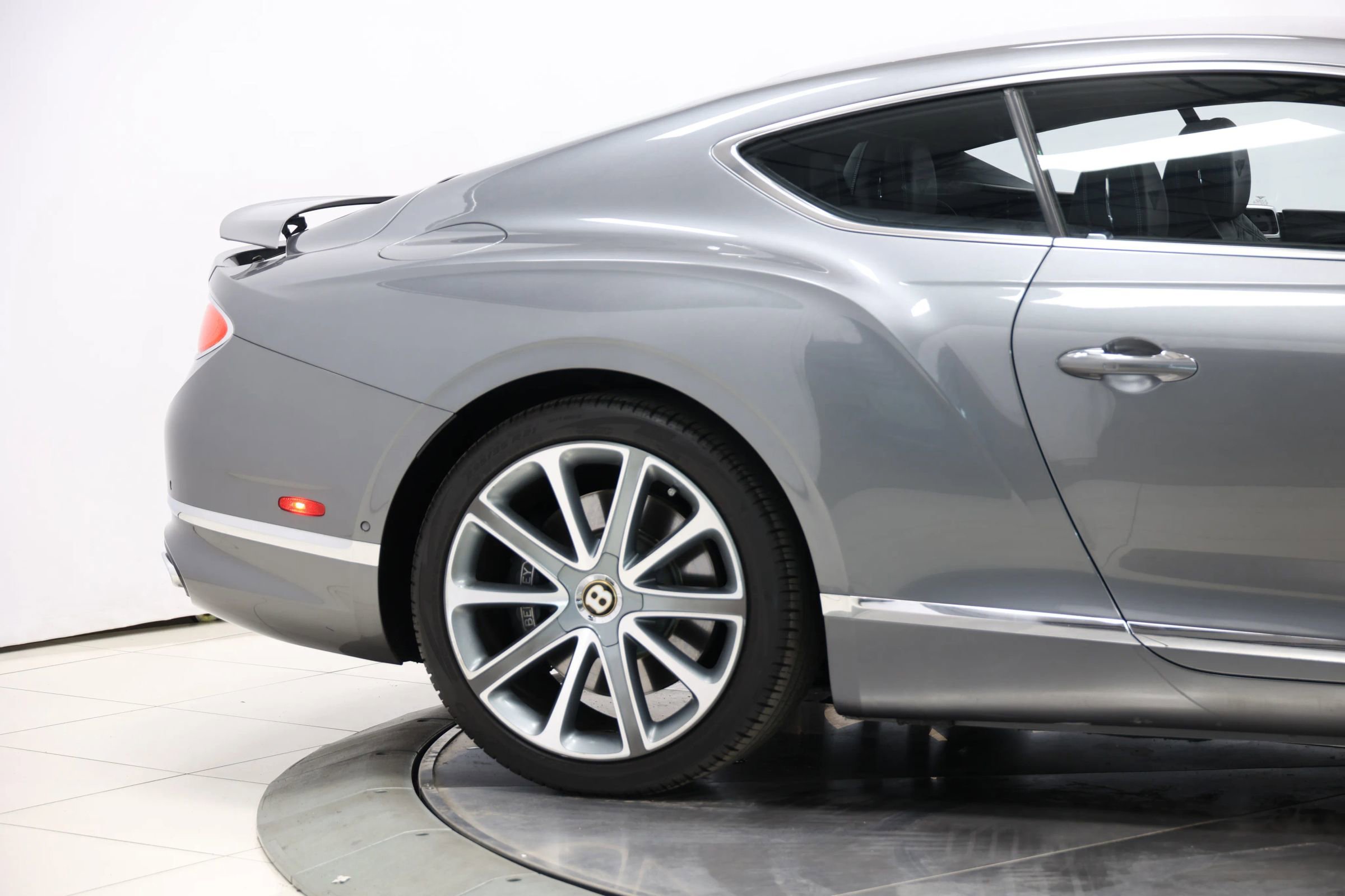 Used 2020 Bentley Continental GT image 70