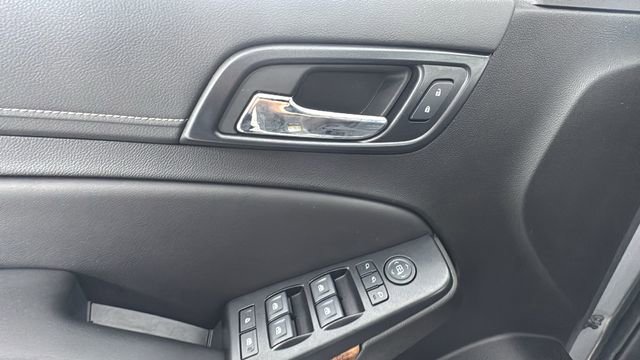 Used 2019 Chevrolet Suburban Premier image 21