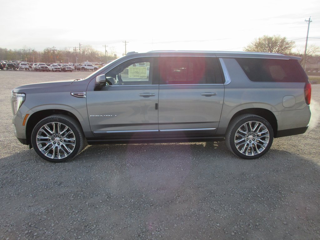 New 2026 GMC Yukon XL Denali image 8