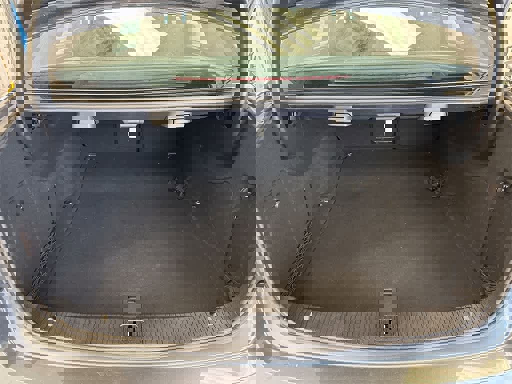 Used 2012 Mercedes-Benz E 350 4MATIC Sedan image 34