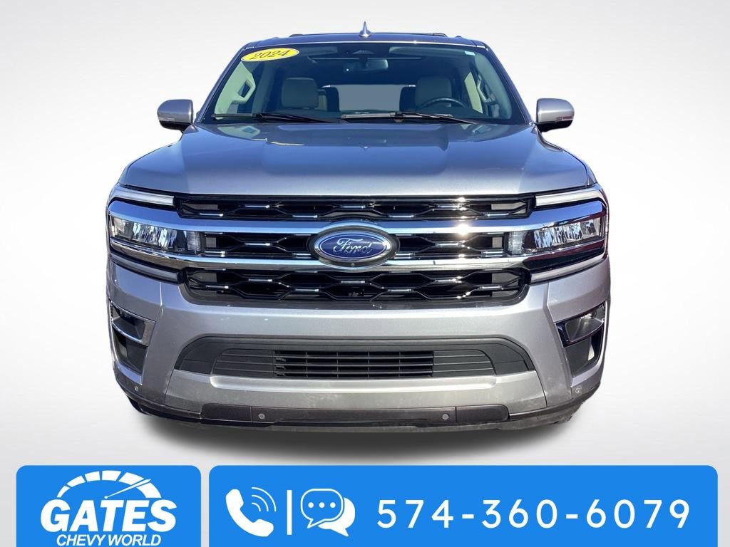 Used 2024 Ford Expedition Limited AWD/4WD image 2