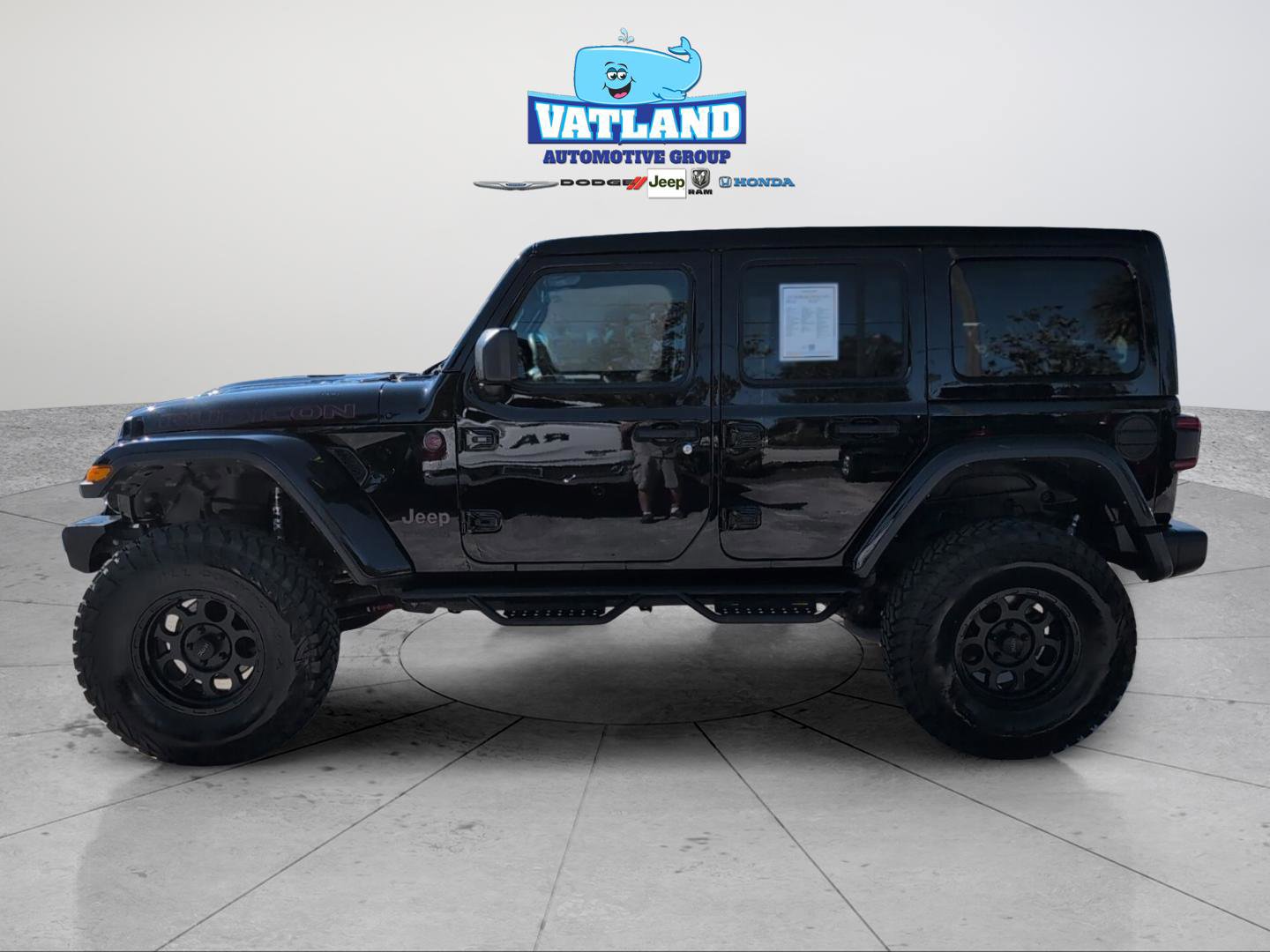 Used 2022 Jeep Wrangler Unlimited Rubicon w/ LED Lighting Group image 2