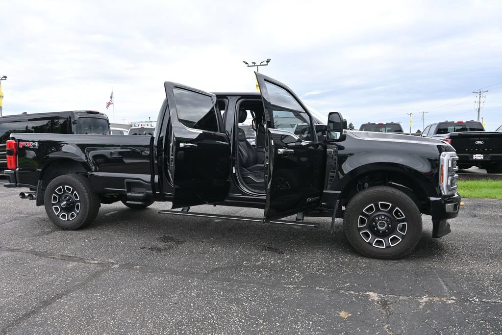 Used 2024 Ford F350 Platinum AWD/4WD image 13