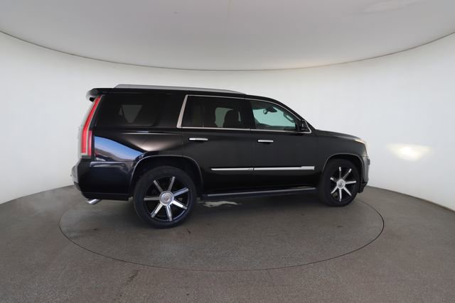 Used 2015 Cadillac Escalade Premium image 21