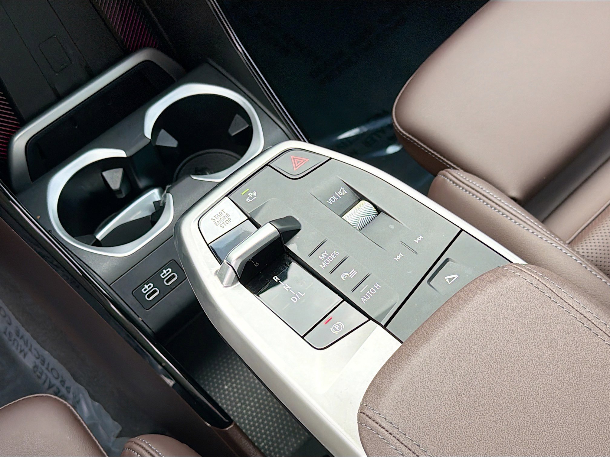 Used 2025 BMW X1 xDrive28i w/ Technology Package image 29