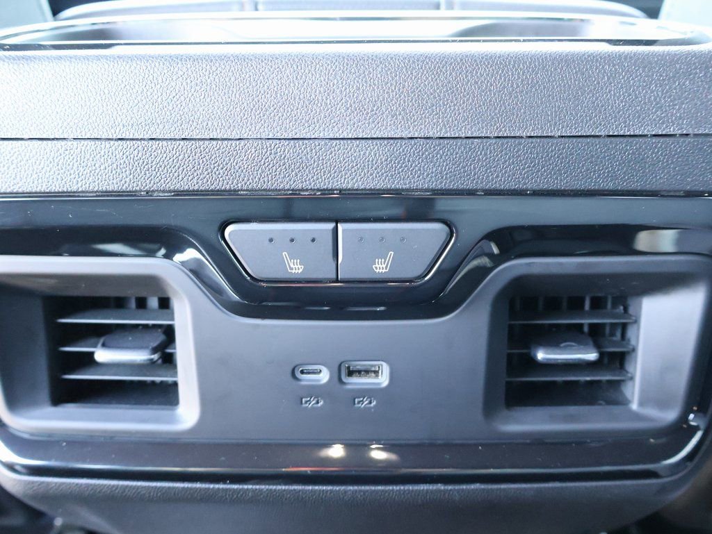 Certified 2024 GMC Sierra 3500 AT4 w/ AT4 Preferred Package image 32