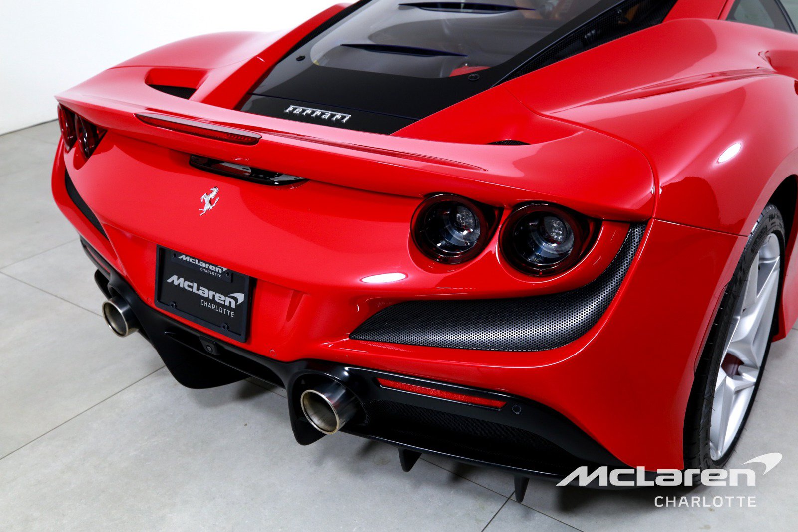 Used 2020 Ferrari F8 Tributo RWD image 35