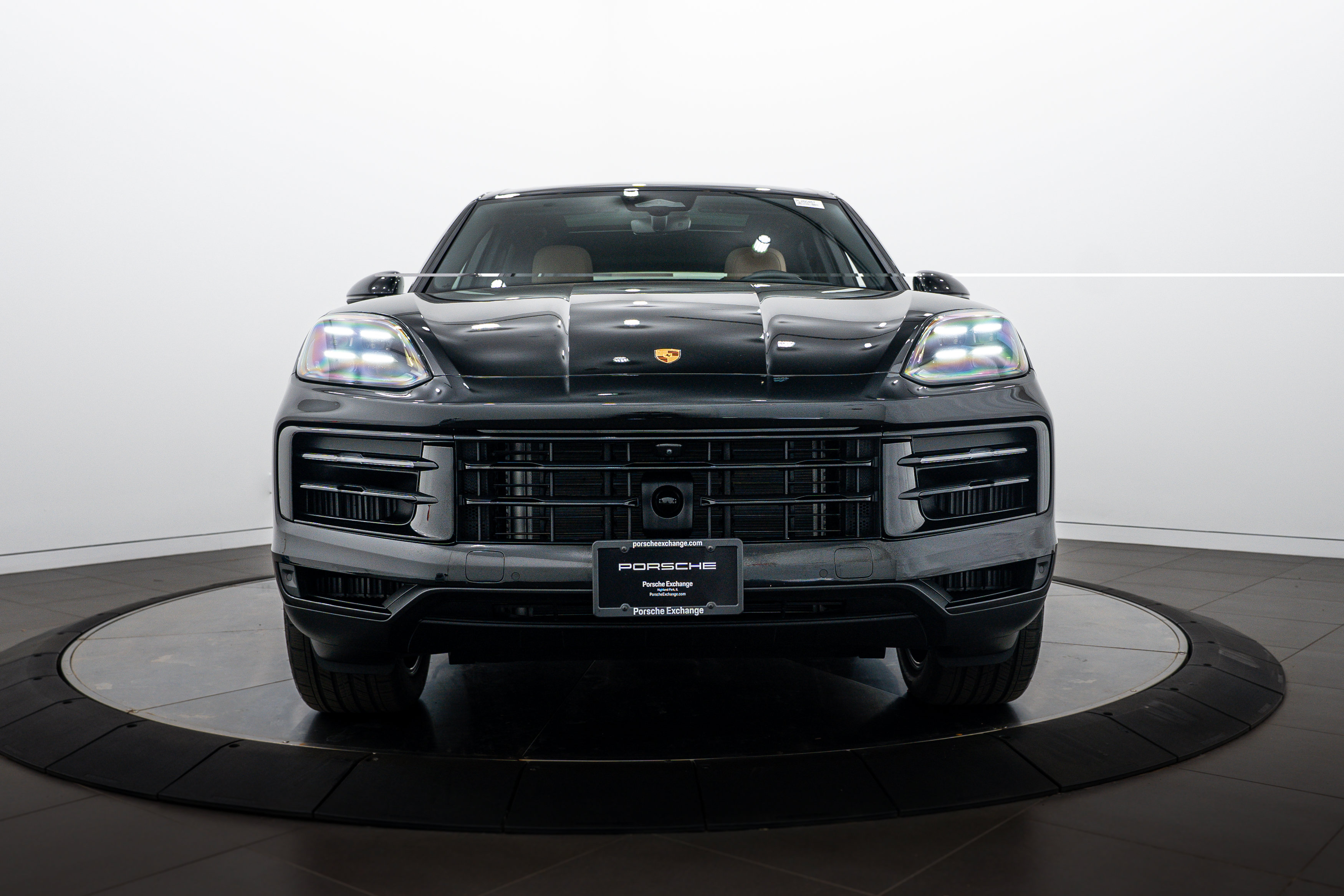 Certified 2026 Porsche Cayenne AWD/4WD image 10