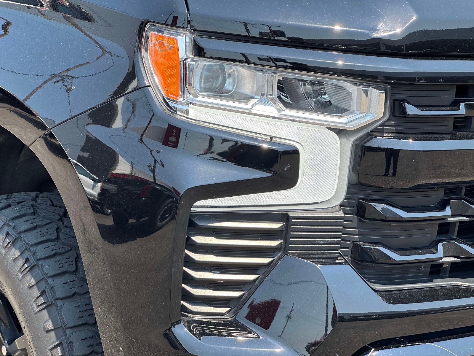 Used 2022 Chevrolet Silverado 1500 LT Trail Boss w/ Protection Package AWD/4WD image 9