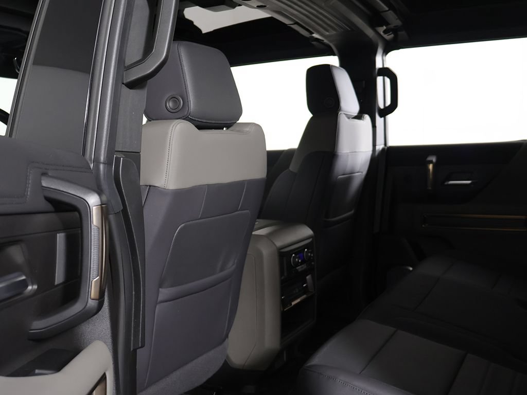 Used 2025 GMC Hummer EV 2X w/ Extreme Off-Road Package AWD/4WD image 34