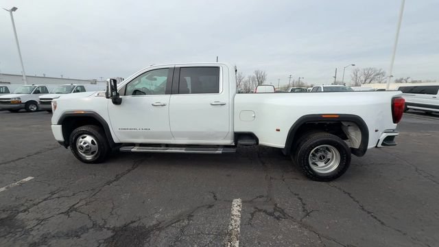 Used 2022 GMC Sierra 3500 Denali AWD/4WD image 5