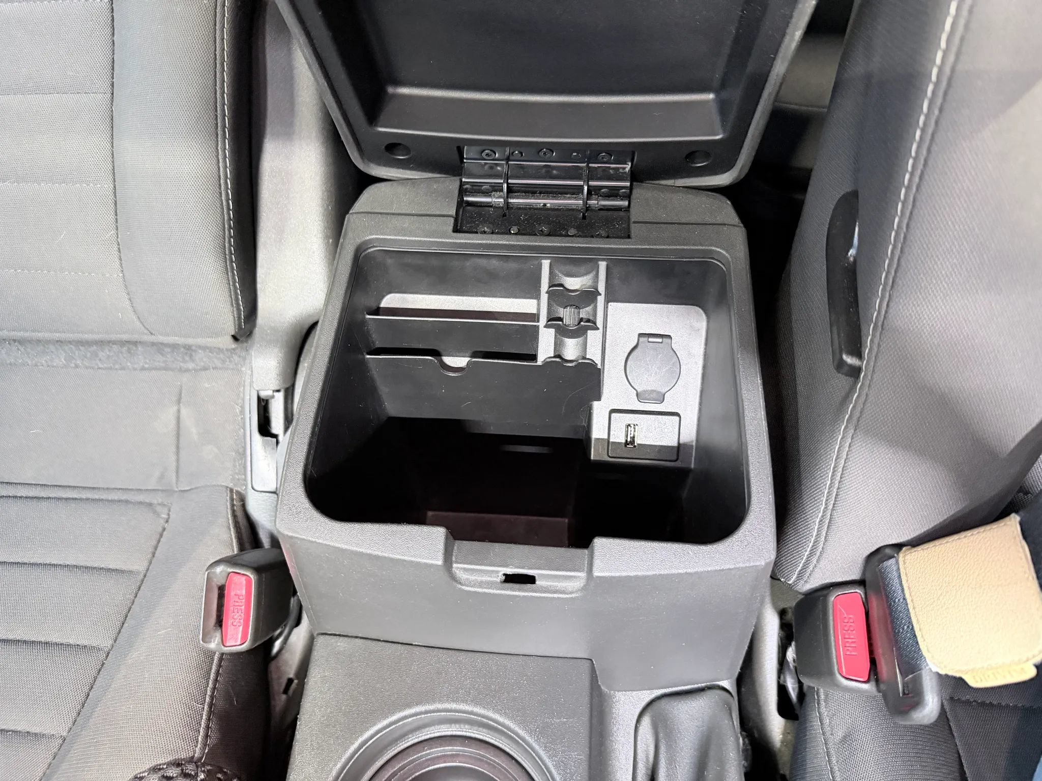 Used 2013 Nissan Frontier PRO-4X AWD/4WD image 26