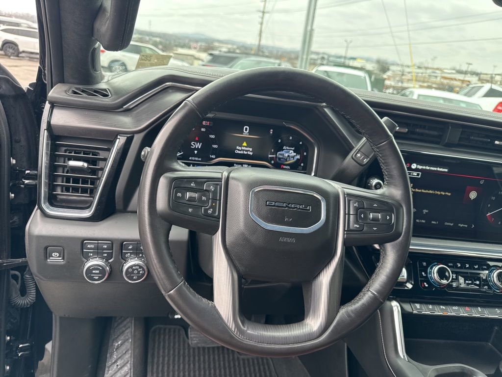 Used 2025 GMC Sierra 2500 Denali Ultimate image 13