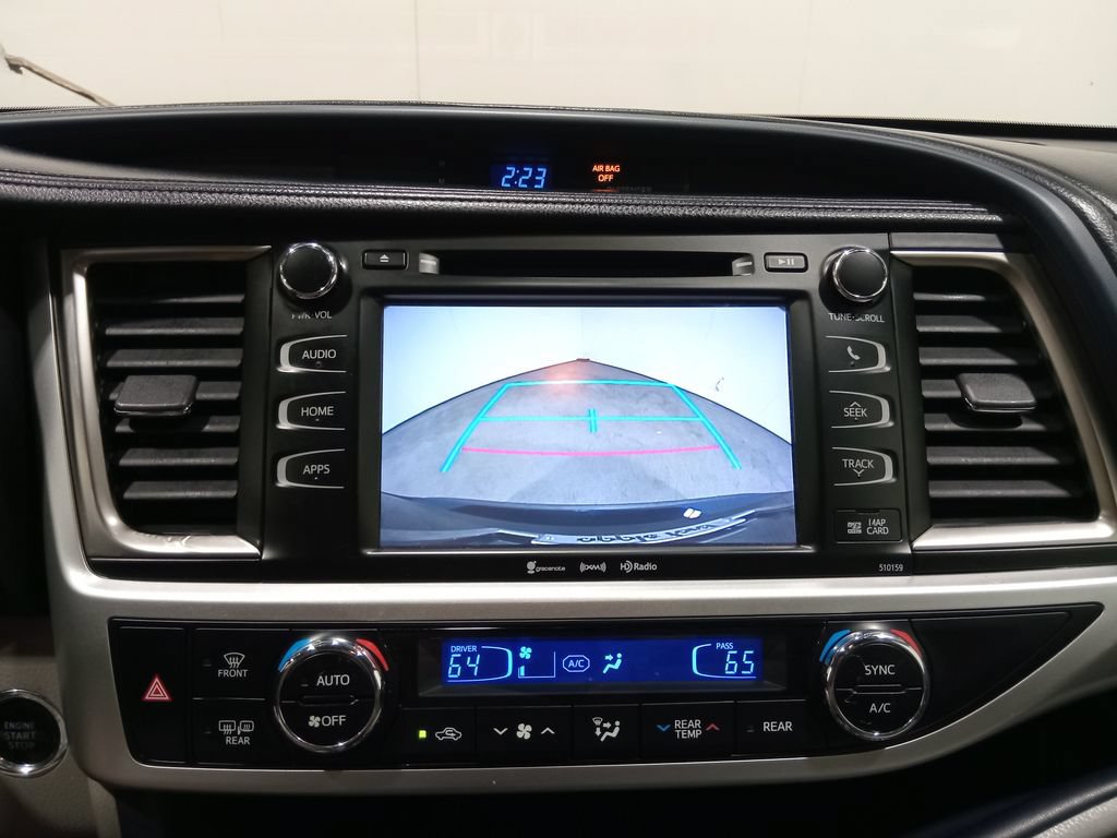 Used 2016 Toyota Highlander XLE AWD/4WD image 22