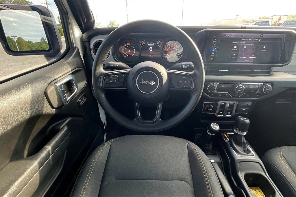 Used 2026 Jeep Wrangler Sport AWD/4WD image 6