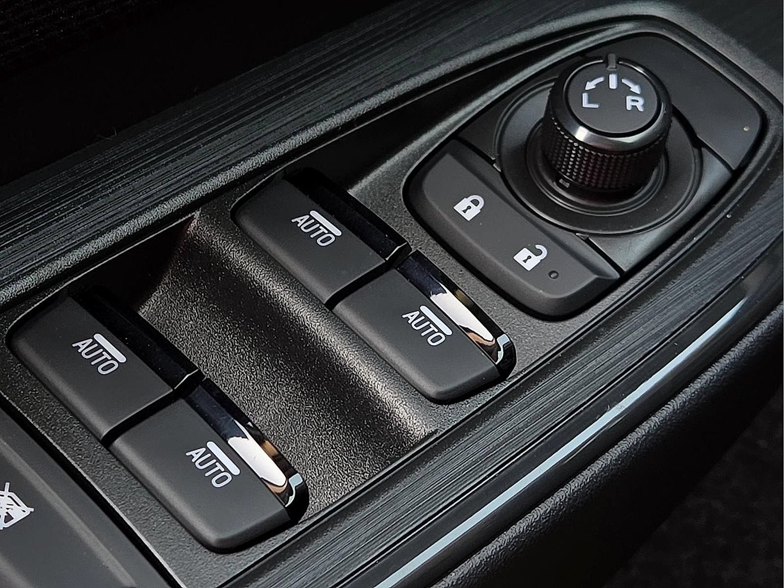 New 2026 Subaru Outback Premium AWD/4WD image 18