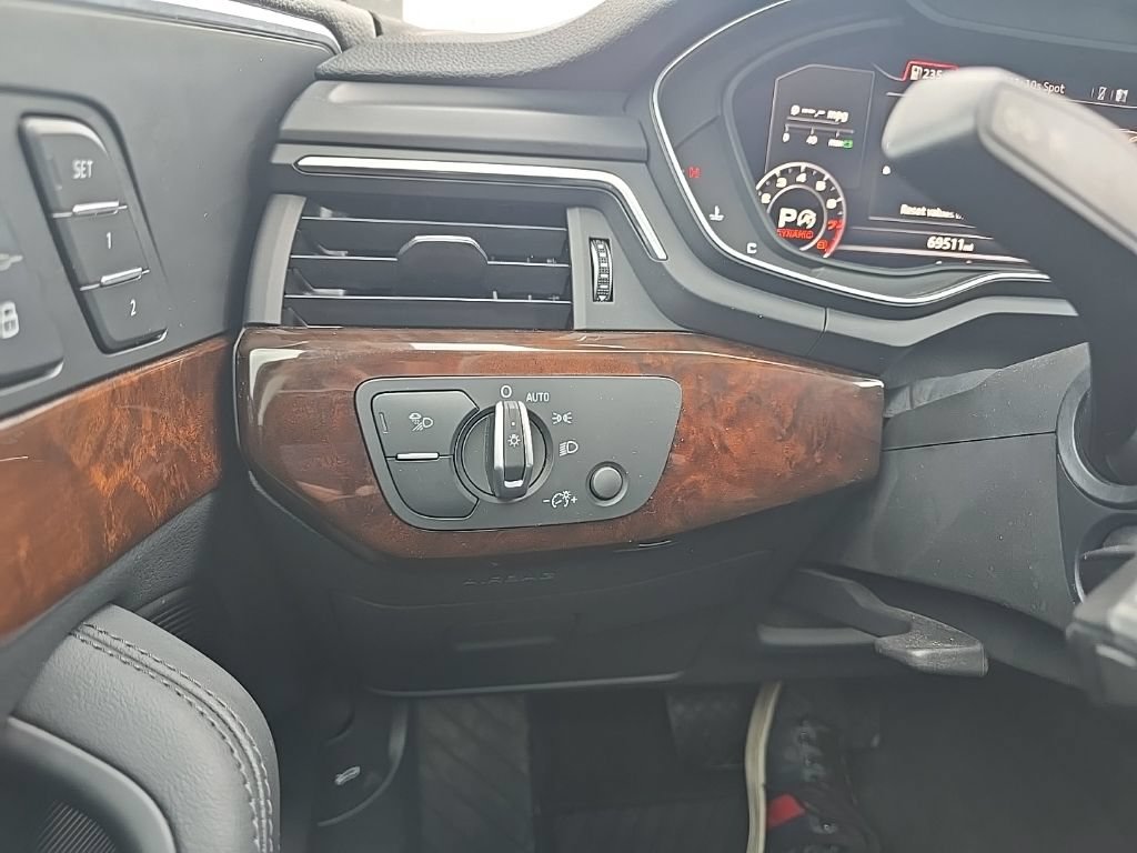 Used 2019 Audi A4 2.0T allroad Premium Plus AWD/4WD image 22