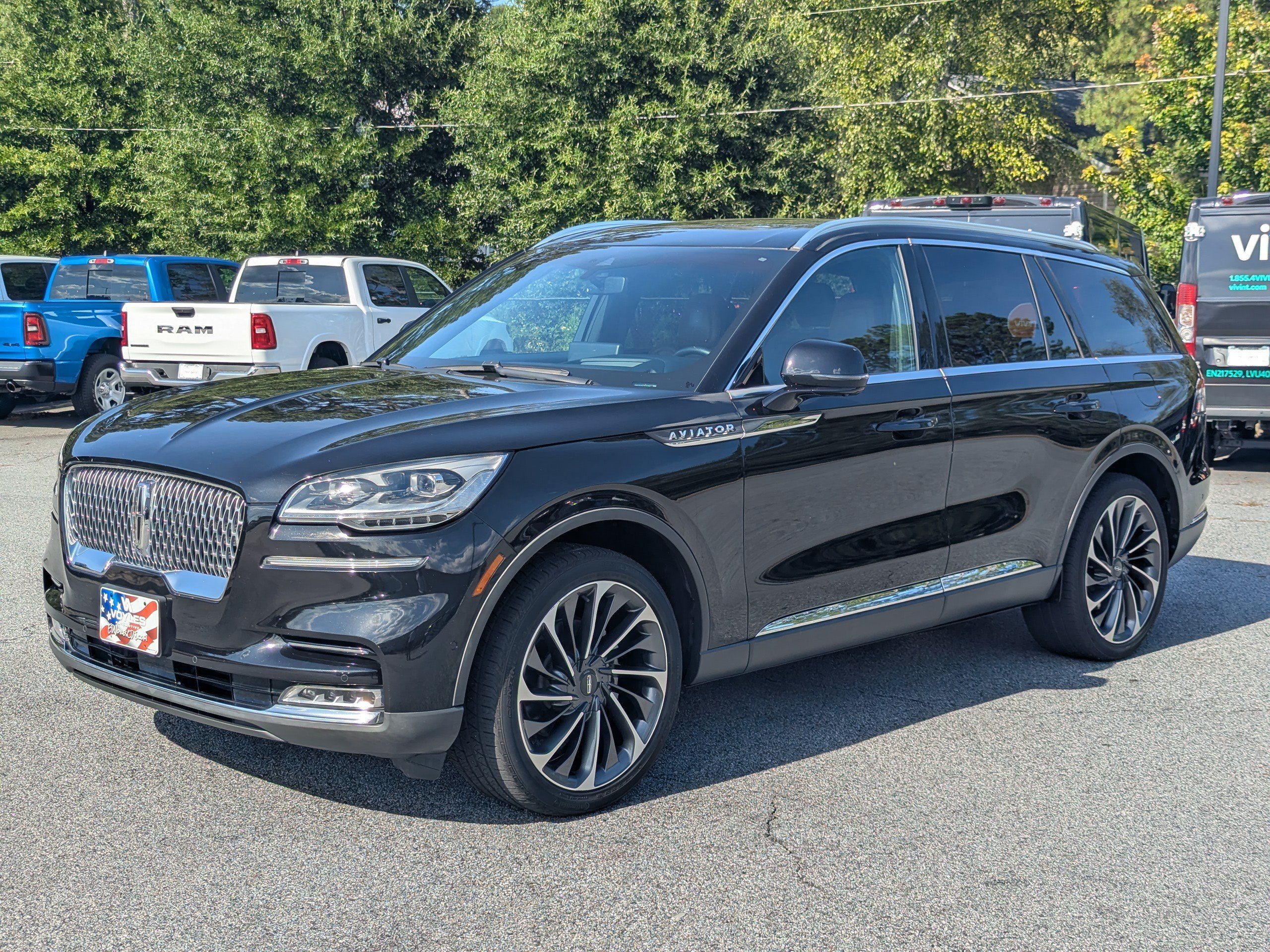 Used 2020 Lincoln Aviator Reserve w/ Equipment Group 202A AWD/4WD image 3