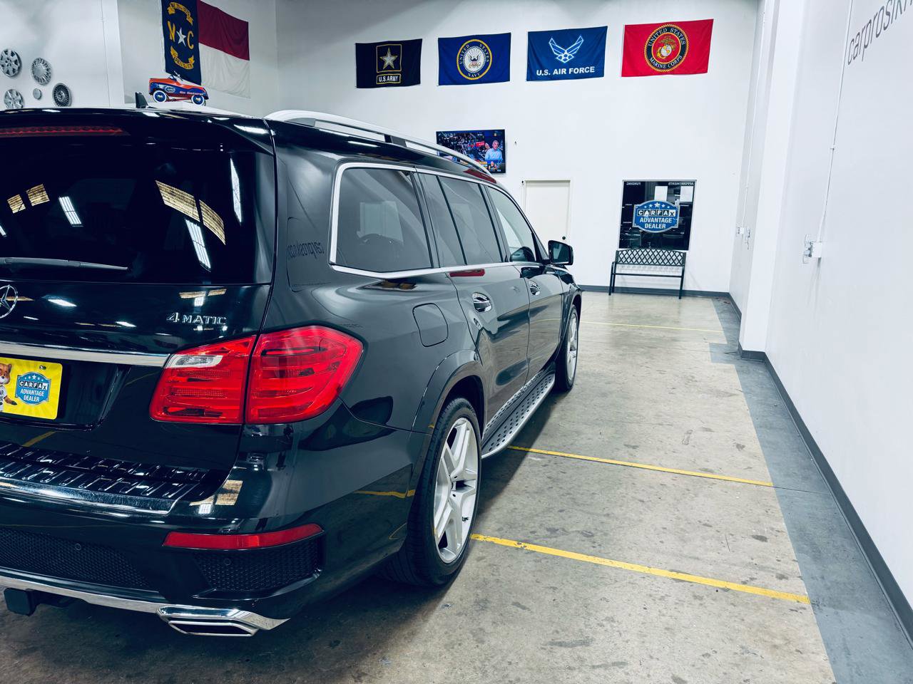 Used 2014 Mercedes-Benz GL 550 4MATIC image 23