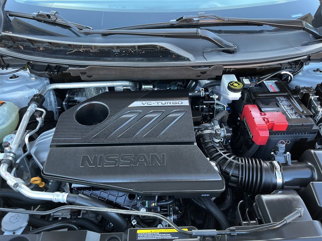 Used 2025 Nissan Rogue SV image 10