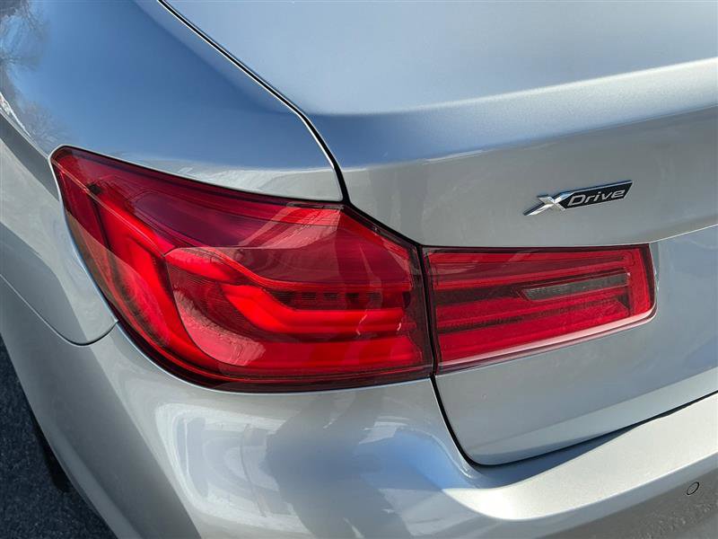 Used 2017 BMW 540i xDrive image 15