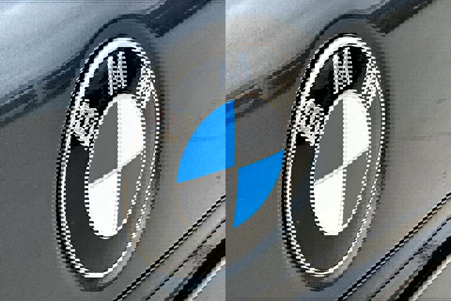 Used 2017 BMW 750i image 33