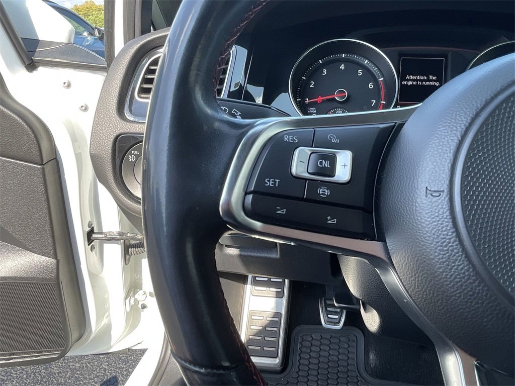 Used 2019 Volkswagen GTI SE w/ SE Experience Package image 16